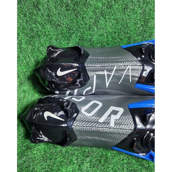 Athletic_Shoes